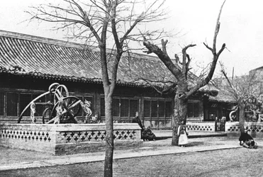 Observatorio Imperial en Pekín, China, c.1900